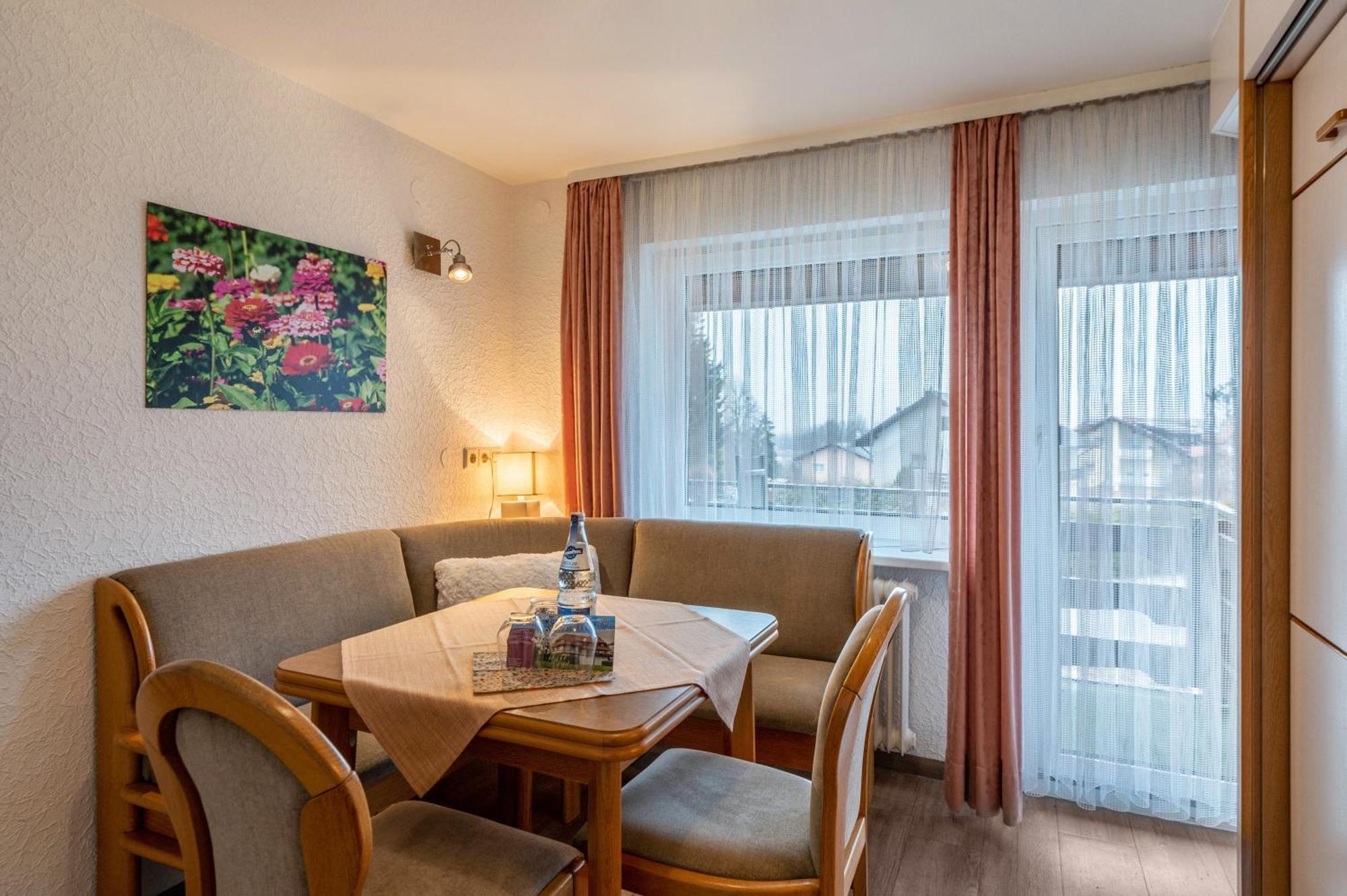 Gaestehaus Kunkelmann Mit Sauna Höchenschwand Exteriör bild